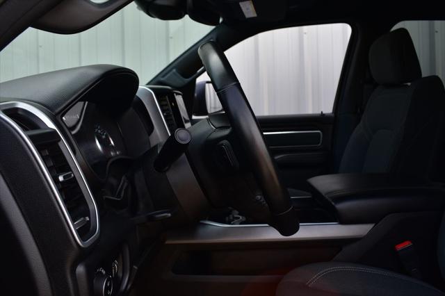 2022 Ram 1500 Big Horn Crew Cab 4x4 5'7" Box