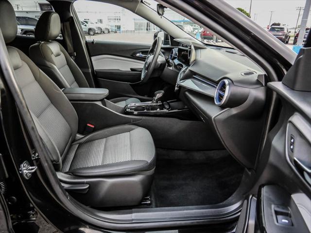 2025 Chevrolet Trax FWD LT