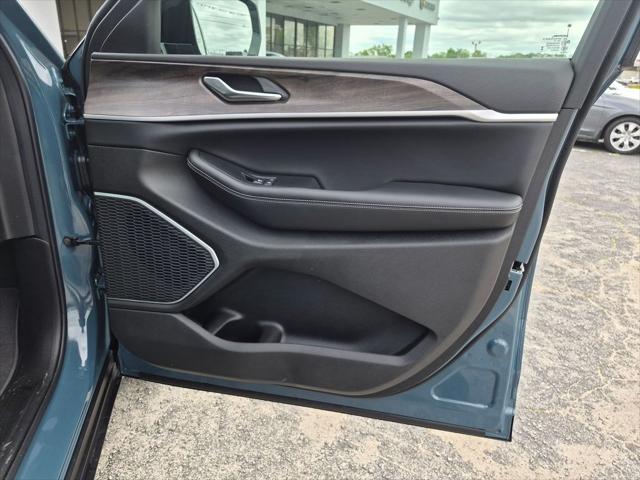 2026 Jeep Grand Cherokee Limited 4x2