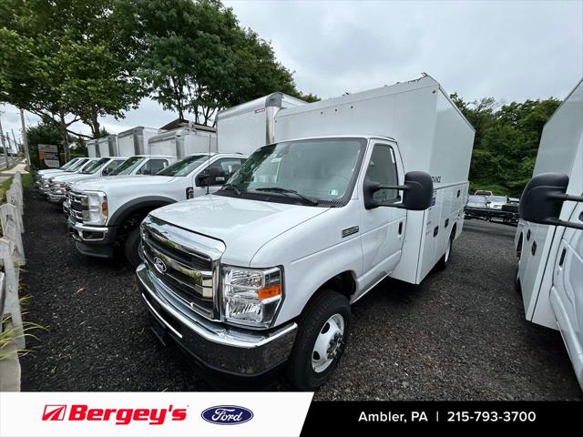 2027 Ford E-Series Cutaway Base for sale in Ambler, PA