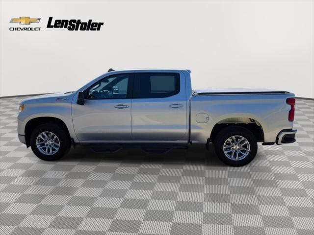 2022 Chevrolet Silverado 1500 4WD Crew Cab Short Bed RST