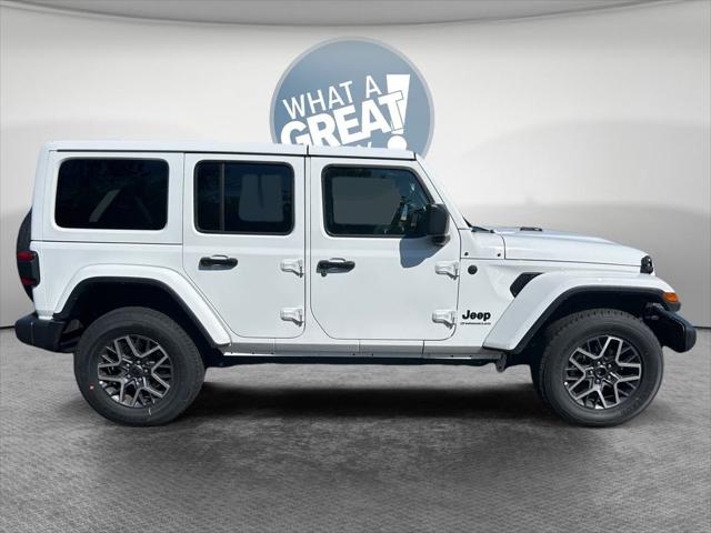 2025 Jeep Wrangler 4-Door Sahara 4x4