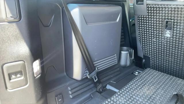 2021 Land Rover Defender 110 SE