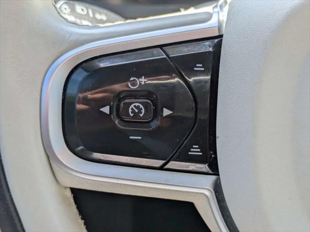 2025 Volvo XC90 Plug-In Hybrid T8 Plus 6-Seater