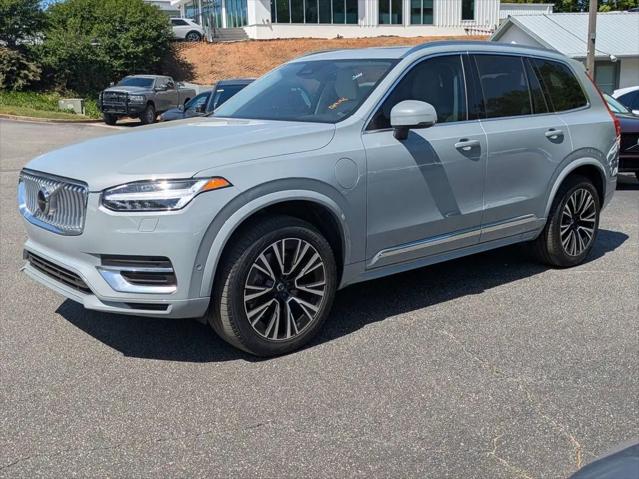 2025 Volvo XC90 Plug-In Hybrid T8 Plus 6-Seater
