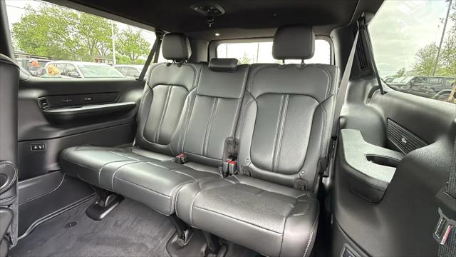 2026 Jeep Grand Wagoneer L 4x4