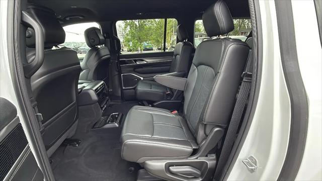 2026 Jeep Grand Wagoneer L 4x4