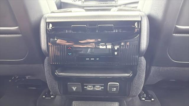 2026 Jeep Grand Wagoneer L 4x4