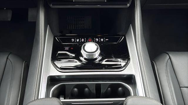 2026 Jeep Grand Wagoneer L 4x4