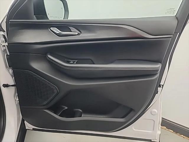 2024 Jeep Grand Cherokee Laredo X 4x4