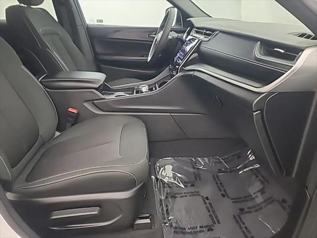 2024 Jeep Grand Cherokee Laredo X 4x4