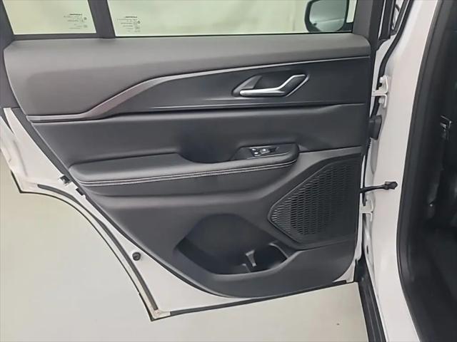 2024 Jeep Grand Cherokee Laredo X 4x4