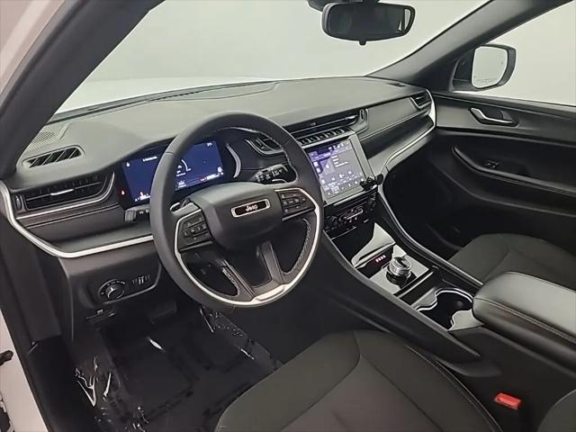 2024 Jeep Grand Cherokee Laredo X 4x4