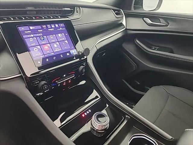 2024 Jeep Grand Cherokee Laredo X 4x4