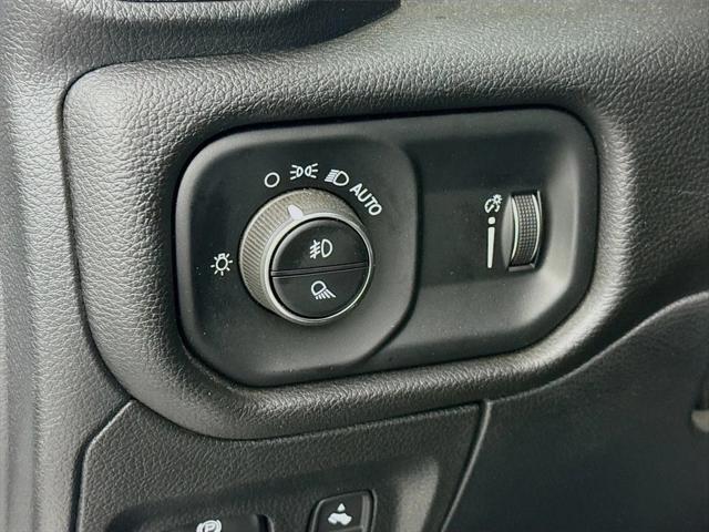 2025 Ram 1500 Big Horn Crew Cab 4x4 5'7" Box