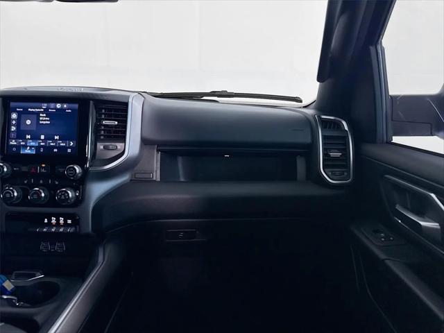 2025 Ram 1500 Big Horn Crew Cab 4x4 5'7" Box