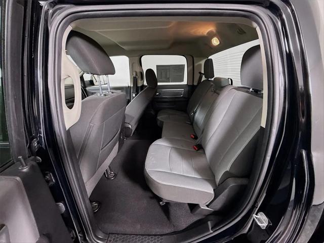 2023 Ram 1500 Classic SLT Crew Cab 4x2 5'7" Box
