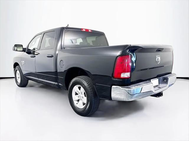 2023 Ram 1500 Classic SLT Crew Cab 4x2 5'7" Box
