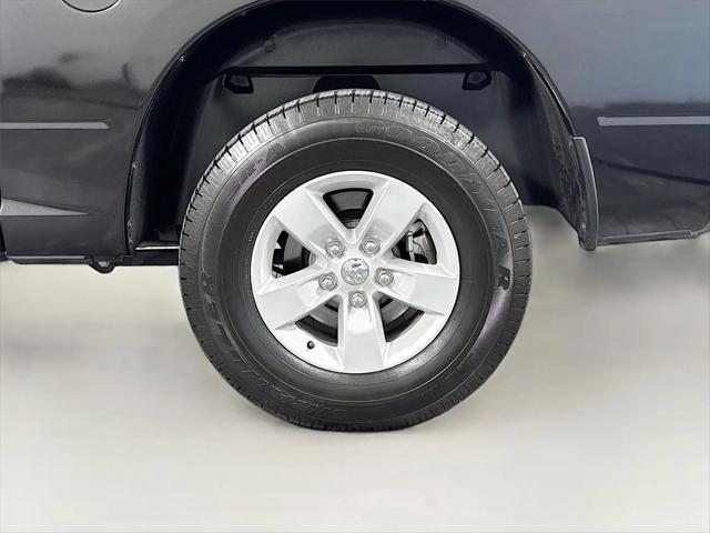 2023 Ram 1500 Classic SLT Crew Cab 4x2 5'7" Box