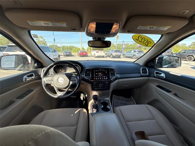 2022 Jeep Grand Cherokee Laredo E 4x4