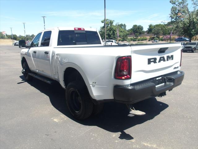 2025 Ram 3500 Tradesman Crew Cab 4x4 8' Box