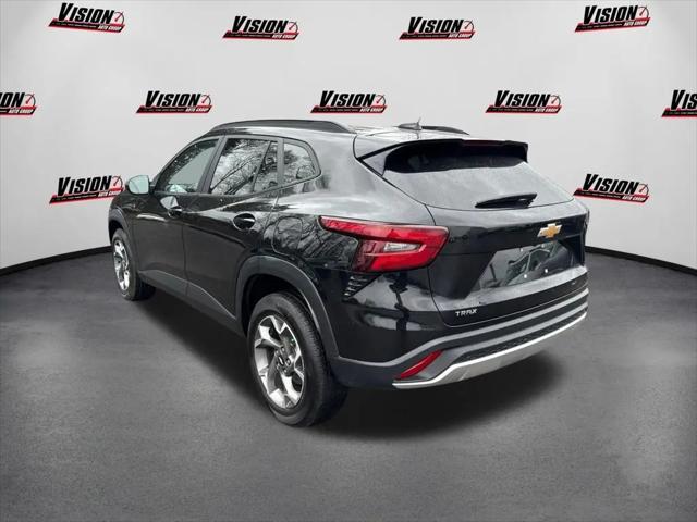 2024 Chevrolet Trax FWD LT