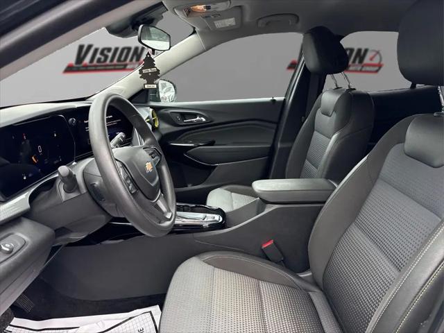 2024 Chevrolet Trax FWD LT