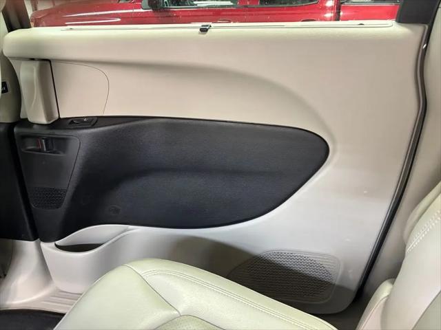 2021 Chrysler Pacifica Touring L AWD
