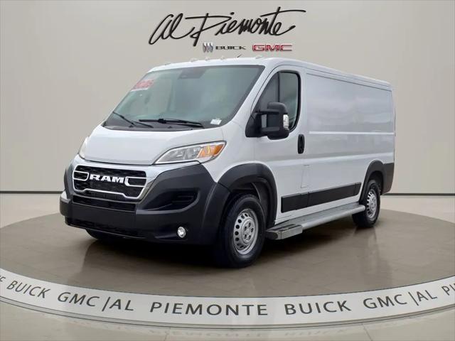 2025 Ram ProMaster 2500 Cargo Van Tradesman Low Roof 136" WB w/Pass Seat
