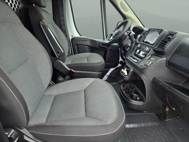 2025 Ram ProMaster 2500 Cargo Van Tradesman Low Roof 136" WB w/Pass Seat