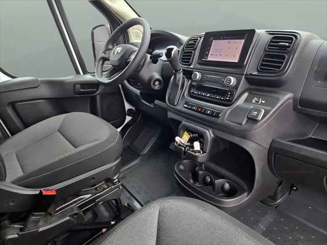2025 Ram ProMaster 2500 Cargo Van Tradesman Low Roof 136" WB w/Pass Seat