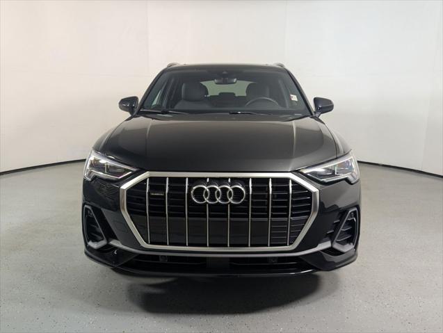 2025 Audi Q3 Premium 45 TFSI S line quattro Tiptronic