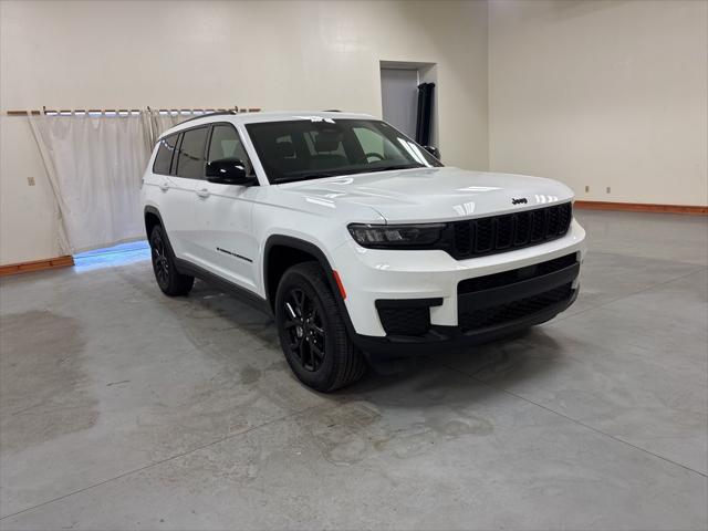 2024 Jeep Grand Cherokee L Altitude 4x4