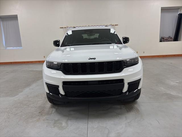 2024 Jeep Grand Cherokee L Altitude 4x4