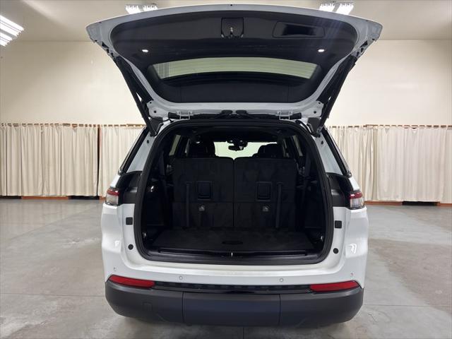 2024 Jeep Grand Cherokee L Altitude 4x4