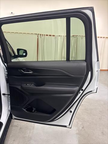 2024 Jeep Grand Cherokee L Altitude 4x4