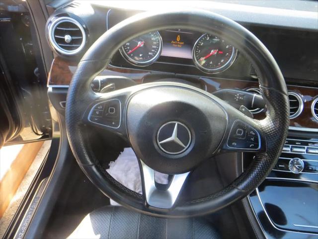 2017 Mercedes-Benz E-CLASS E 300 E 300