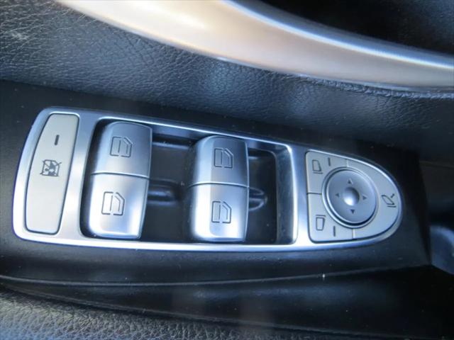 2017 Mercedes-Benz E-CLASS E 300 E 300