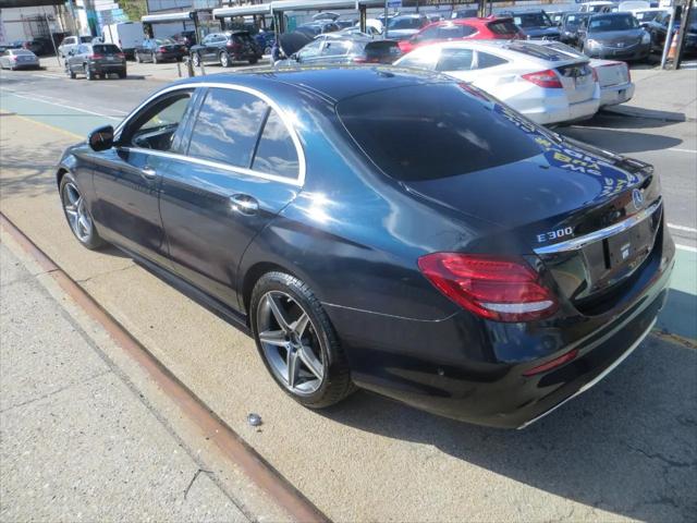 2017 Mercedes-Benz E-CLASS E 300 E 300