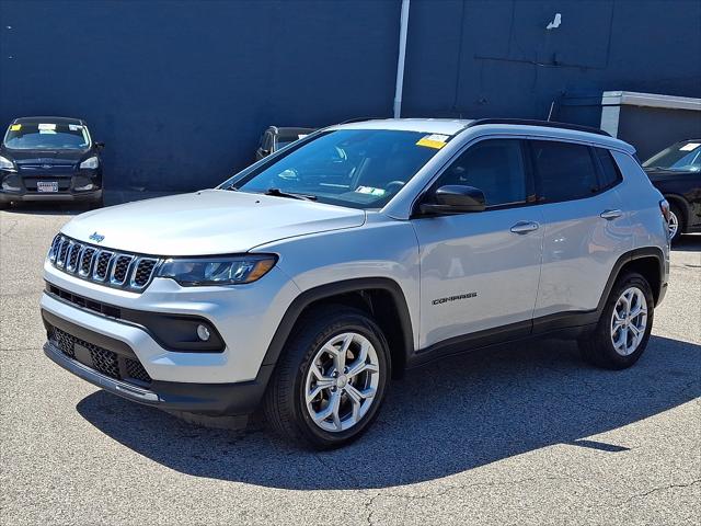 2024 Jeep Compass Latitude 4x4 2024 Jeep Compass Latitude 4x4