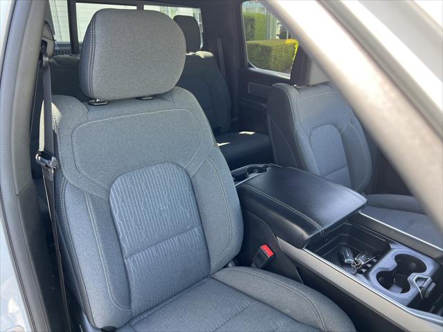 2022 Ram 1500 Big Horn Crew Cab 4x4 5'7" Box