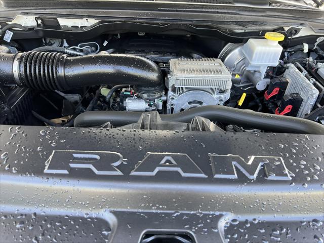 2022 Ram 1500 Big Horn Crew Cab 4x4 5'7" Box