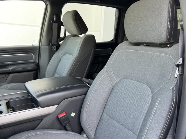 2023 Ram 1500 Big Horn Crew Cab 4x4 5'7" Box