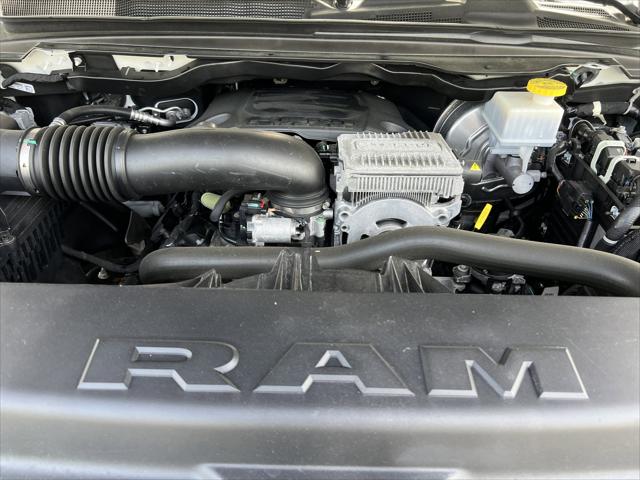 2023 Ram 1500 Big Horn Crew Cab 4x4 5'7" Box