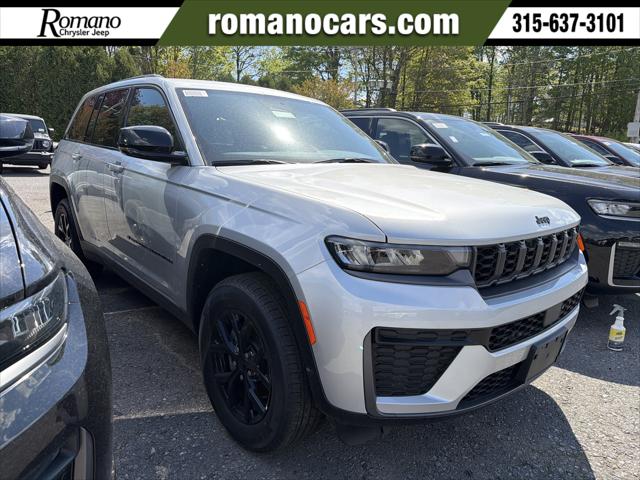2026 Jeep Grand Cherokee GRAND CHEROKEE LAREDO ALTITUDE 4X4