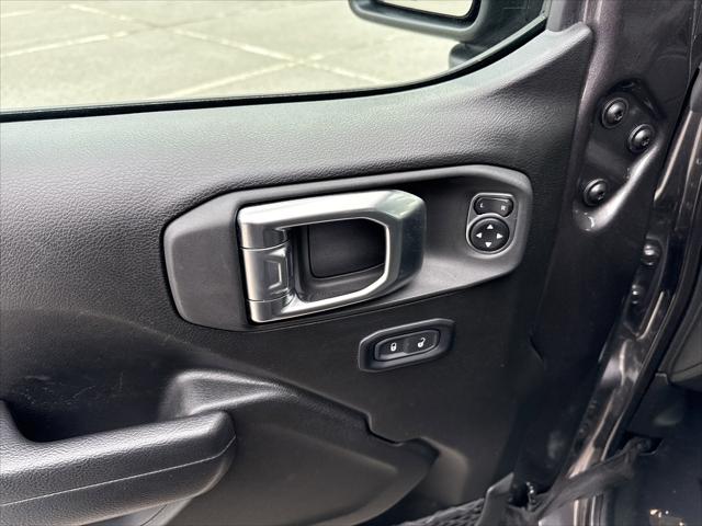 2025 Jeep Wrangler 4-Door Summit 4x4