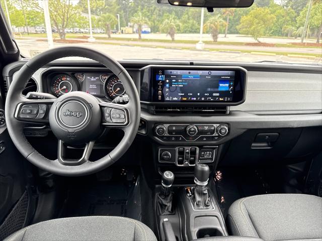 2025 Jeep Wrangler 4-Door Summit 4x4