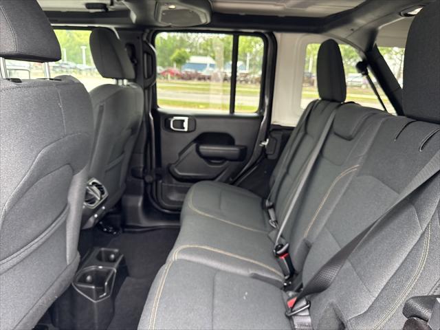 2025 Jeep Wrangler 4-Door Summit 4x4