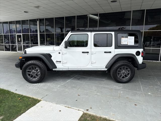 2025 Jeep Wrangler 4-Door Summit 4x4