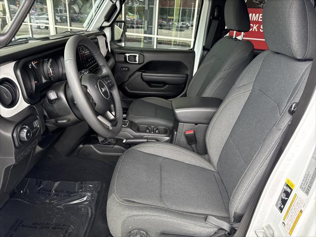 2025 Jeep Wrangler 4-Door Summit 4x4
